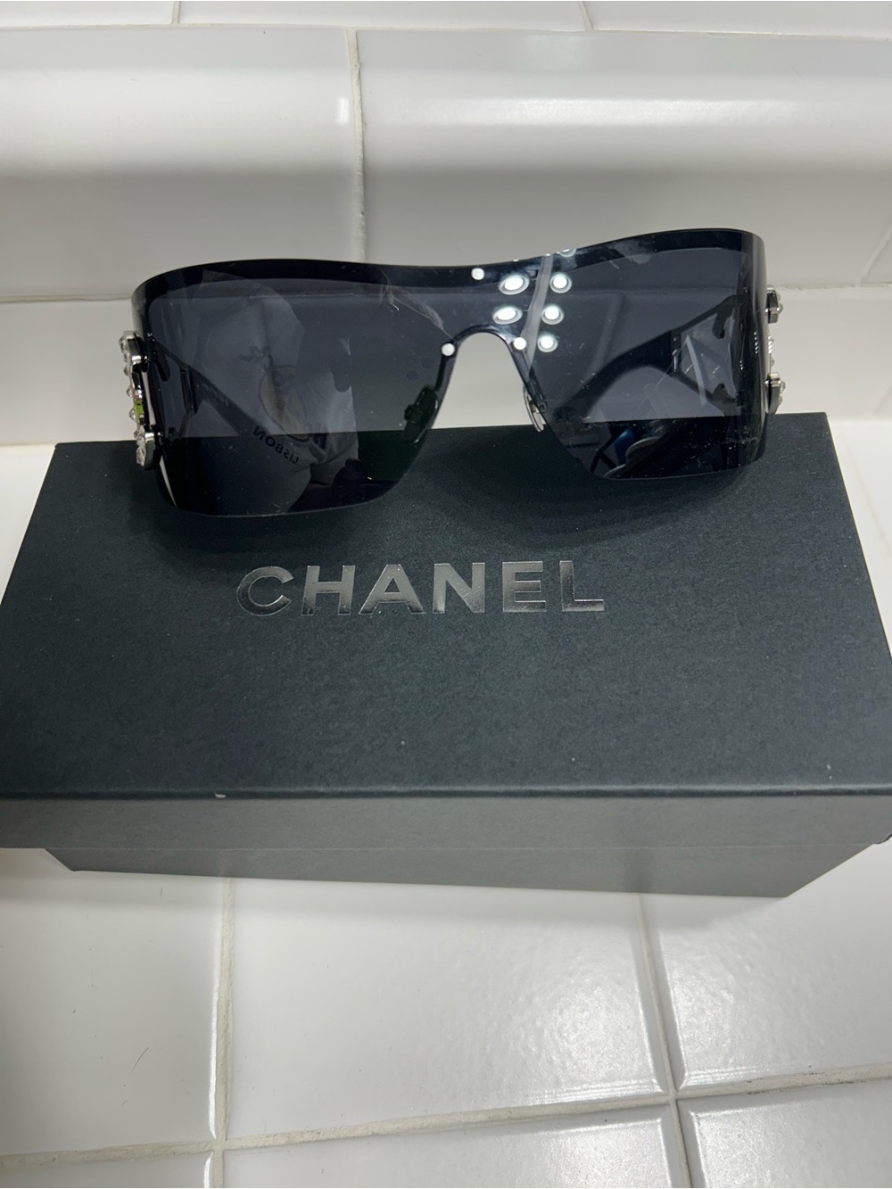 CHANEL Black Shield Sunglasses with Dark Gray Lenses - Picture 7 of 7